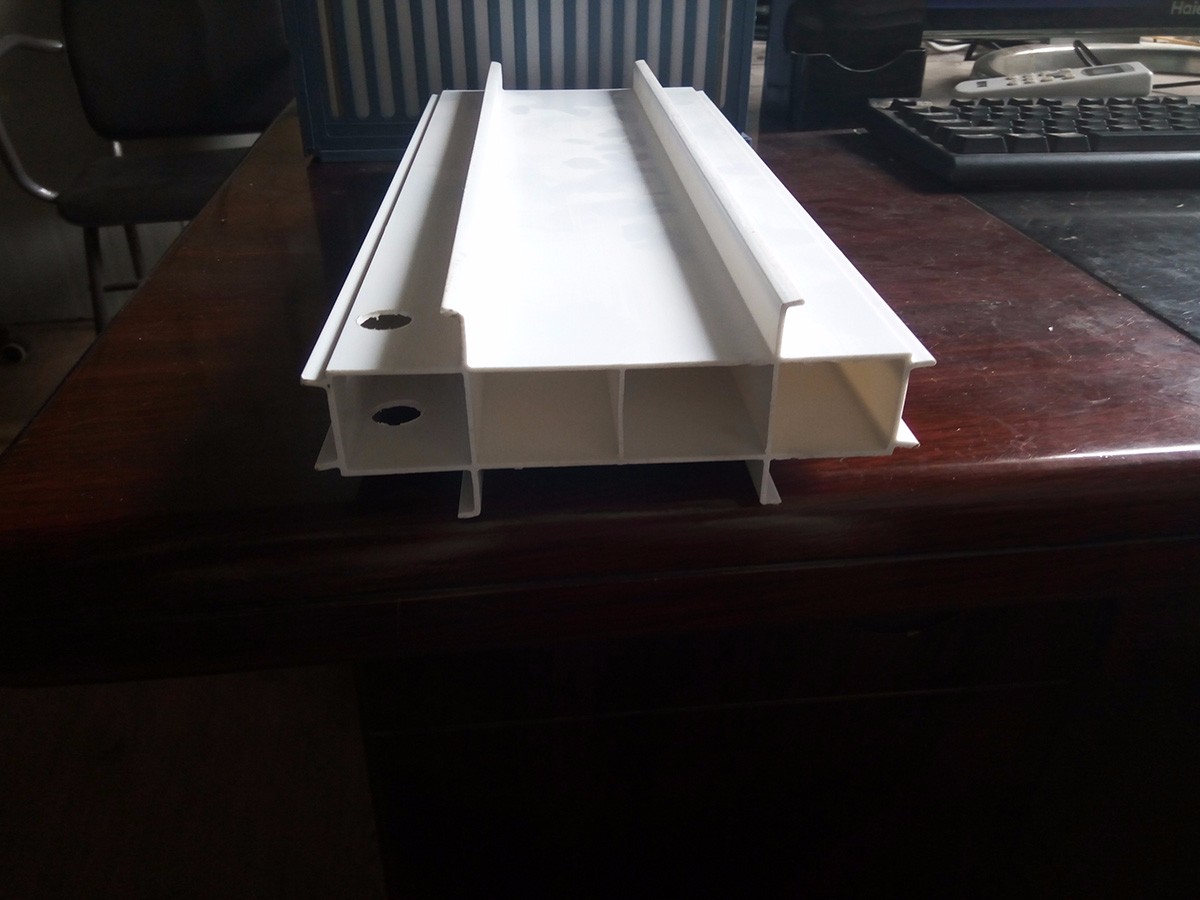 常州立面拉缝板 (1)150MM宽拉缝板